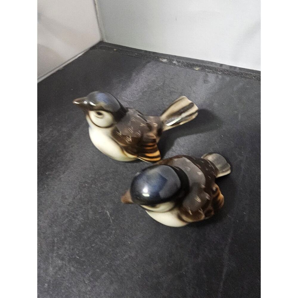 Pair of Fabulous Wien Keramos Bird Figurines, Made in Austria, Brown/Black/Tan !